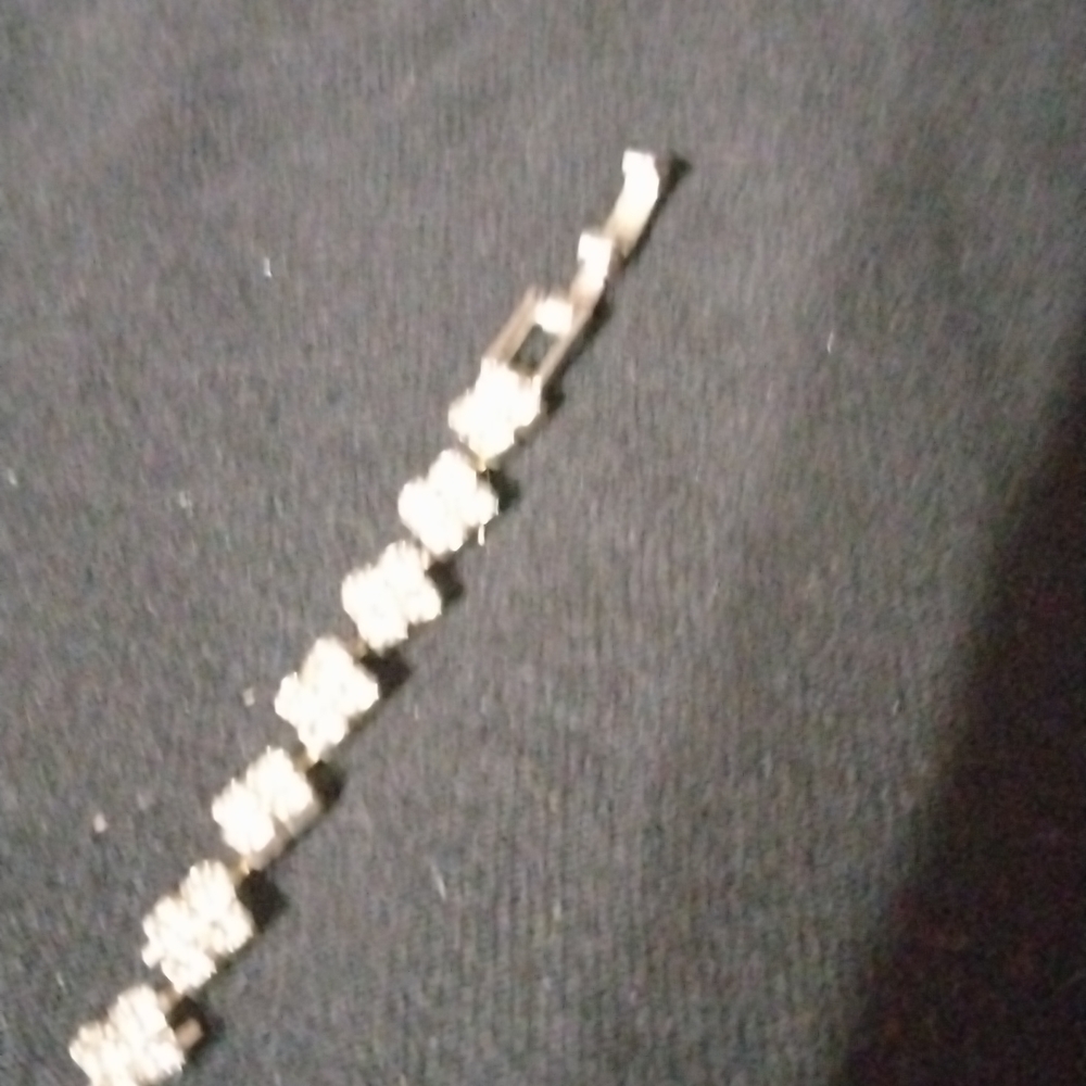 Petite Vintage 7" silver tone and rhinestone bracelet (sku 910) - Picture 6 of 8